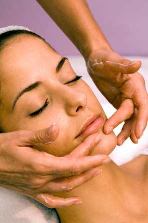 Natural Lift Facial Massage